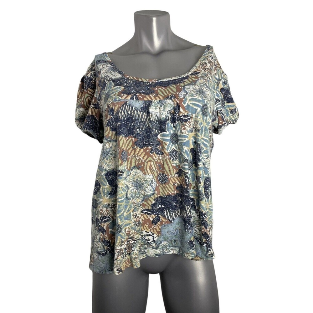 A/C Women's multicolor short sleeve Floral Top Size L